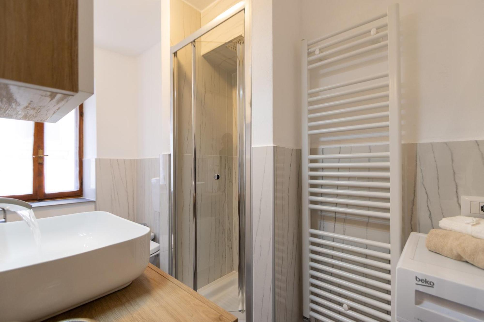 Golden Lake - Luxury Apartment ☆☆☆☆☆ - 100M From The Lake Baveno Esterno foto