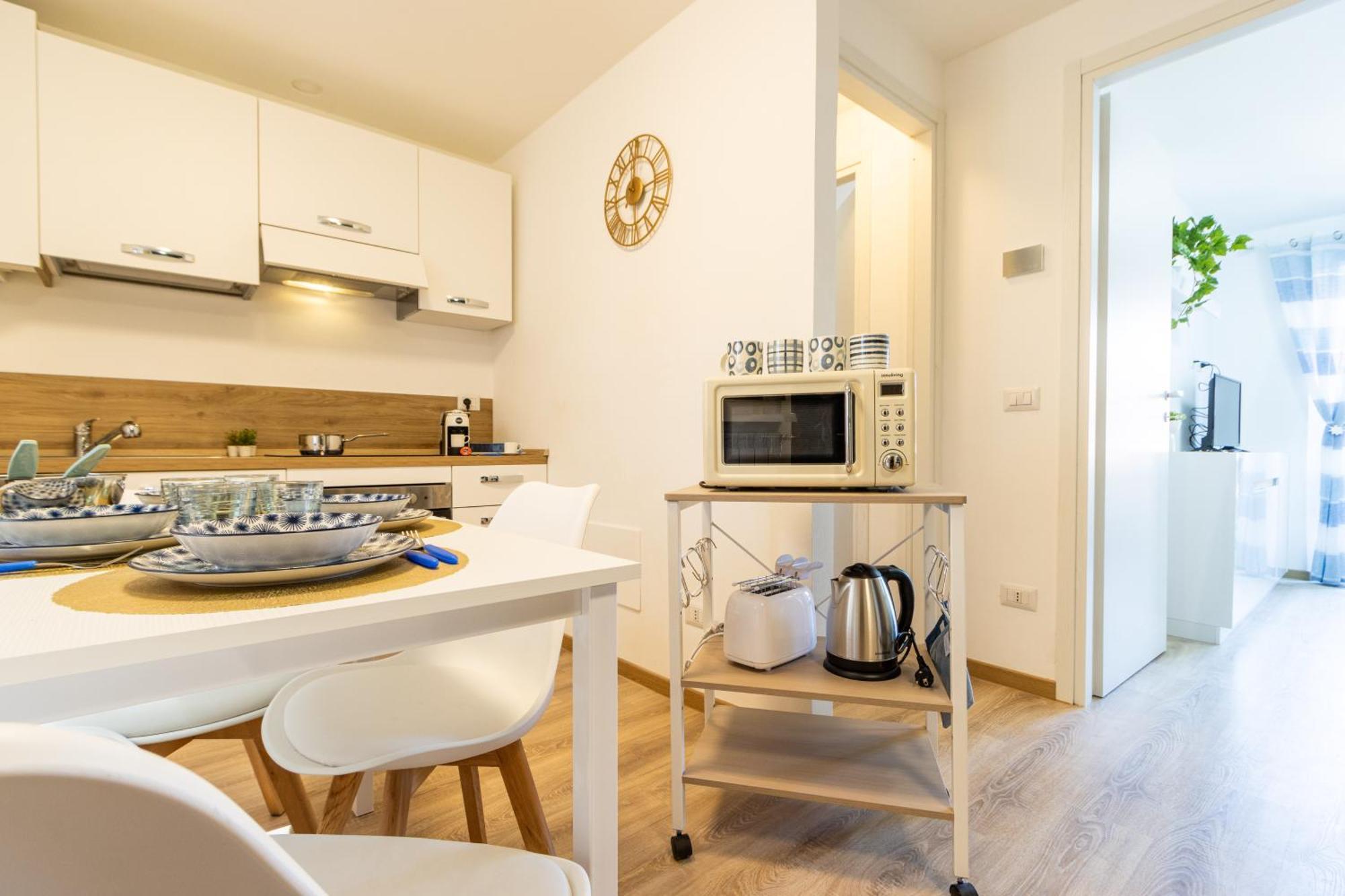 Golden Lake - Luxury Apartment ☆☆☆☆☆ - 100M From The Lake Baveno Esterno foto